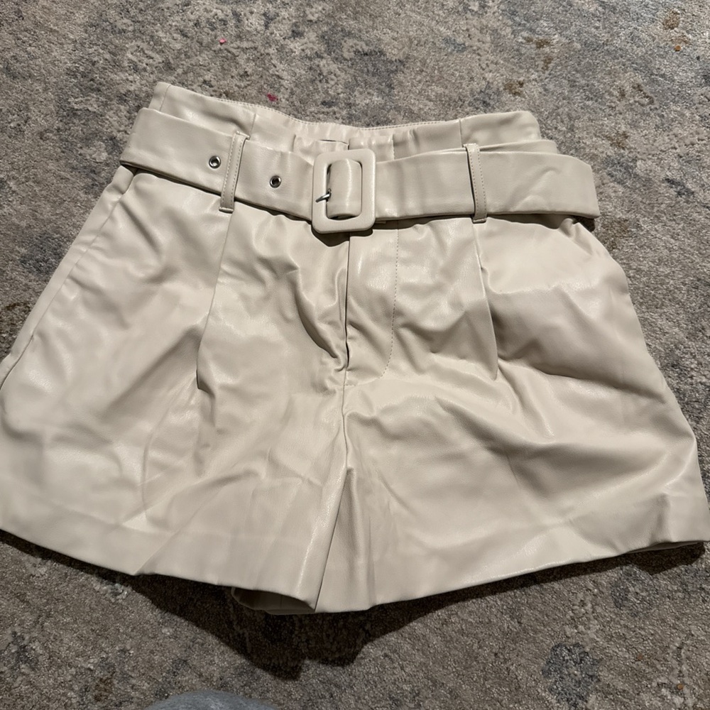 Zara High Waist Cream Shorts with Belt